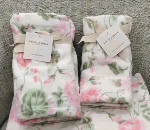 Laura Ashley 4 pc MORNING GLORIA HAND & TIP TOWELS Floral Pink Green Velour NEW - Picture 1 of 9