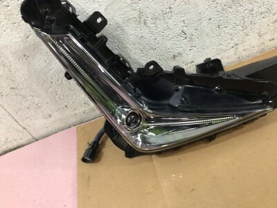 Lexus LX570 2019 faro antiniebla lateral izquierdo... Bin288 Foto 1 de 4