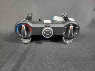 2018-2019 起亚里约手动气候交流加热器温度控制原始设备制造商 — 第 1/4 张图片