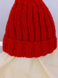 Ladies Hat Bulky Red Acrylic Yarn One Size Stretchy  - Picture 1 of 1