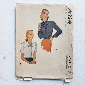 1940er Vintage 32" Büste McCall's 5771 Bluse Hemd Krawatte Top Schnittmuster - Bild 1 von 8