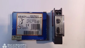 Relè 220volt 45401 flash made in France - Foto 1 di 2