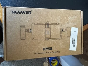 NEEWER Upgraded Phone Rig Vlogging Kit Video Stabiliser & Dual Handle - Picture 1 of 1