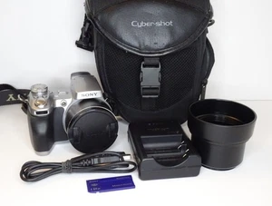 *SONY CYBER-SHOT DSC-H1 & Accessories*5.1MP Digital Bridge Camera, 12x Zoom - Picture 1 of 21