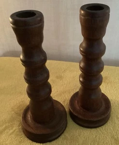 Antique Dark Wood Pair Of Candlesticks 17 1/2 Cms Tall - Picture 1 of 7