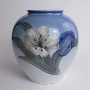 VASO GRANDE PORCELLANA ROYAL COPENHAGEN "Tulipani e Farfalle" HANDMADE 2656-35-5 - Imagen 1 de 9