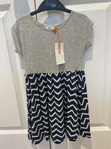 BNWT John Lewis Girls Navy/ Grey Chevron Dress Age 3 Years - Picture 1 of 6