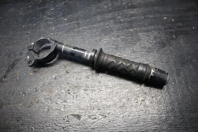 08 09 10 KAWASAKI NINJA ZX10R ZX10 CLIPE DIREITO NO GUIDÃO FABRICANTE DE EQUIPAMENTO ORIGINAL RETO 2008  - Imagem 1 de 4