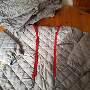 🌻 ms? Innenfutter Rettungsdienst Jacke rot grau Maße im Text 1 🌻 - Bild 1 von 1