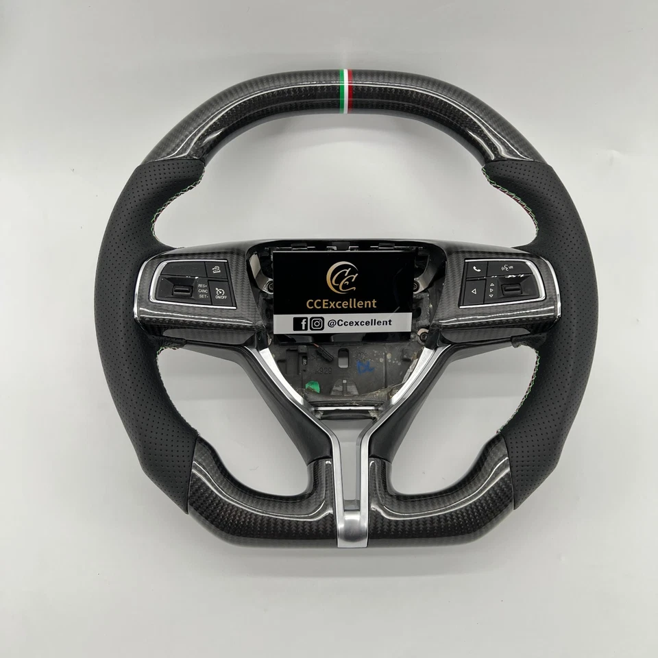 Volante de fibra de carbono personalizado para Maserati Ghibli Quattroporte GTS 2016+ Foto 1 de 4