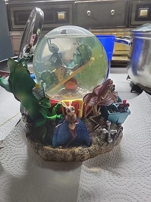 1998 Disney Pixar A Bugs Life Snow Globe Rare Does Work - Image 1 of 4