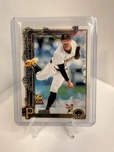 2025 Topps Holiday: Paul Skenes - #HE-15 Hidden Elf SSP - Bild 1 von 2