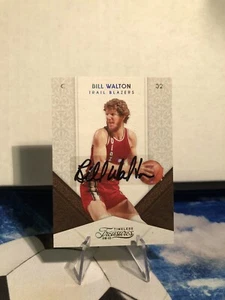 2009-10 Timeless Treasures Gold Signatures/10 Bill Walton #92 Auto Salón de la fama - Imagen 1 de 2