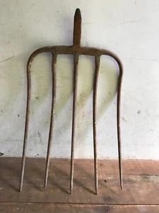 vintage Rusty 5 tine pitch fork AUSTRIA Primitive Hay Straw Clam Digging Tool - Picture 1 of 6