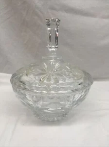 Vintage 6" Diameter Clear Cut Glass Candy Dish Bowl with Lid Heavy - Picture 1 of 7