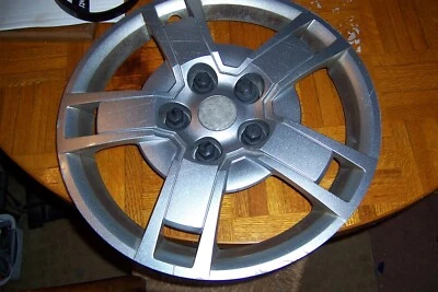 1- Tampa de roda calota Pontiac Vibe 2009 2010 16” tampa de cubo fabricante de equipamento original - Imagem 1 de 4