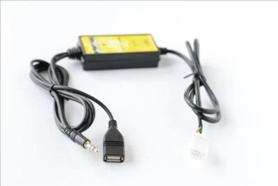Adaptador de cable de entrada USB AUX Toyota Camry Corolla RAV4 Tacoma Scion cambiador de CD Foto 1 de 4