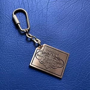 AS NEW VEUVE CLICQUOT PONSARDIN REIMS CHAMPAGNE KEYRING PUBLIDEAL Bx FRANCE - Picture 1 of 5