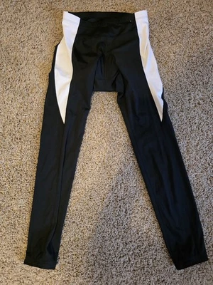 Legging Xersion para mujer de longitud media de tiro alto ajustado negro blanco  Foto 1 de 4