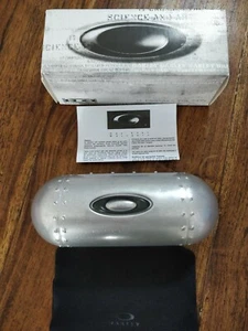 Glasses Case-Oakley Large Aluminium Metal Vault 07-255 Sunglasses Torpedo Box - Picture 1 of 7