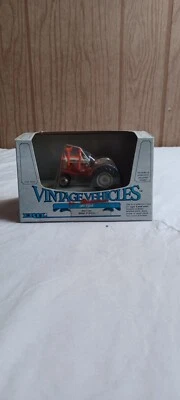 981 FORD Vintage Vehicles 1987 ERTL Die-Cast Tractor Replica 2564 1/43 Scale - Image 1 of 4