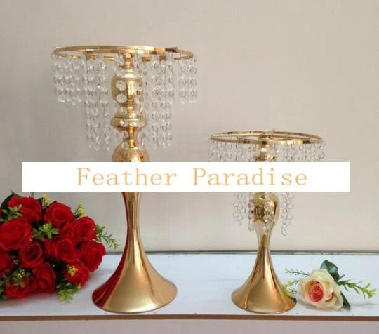 Soporte de centro de mesa/soporte para pasteles/soporte floral dorado metálico de 1 pieza con guirnaldas de cristal  Foto 1 de 3