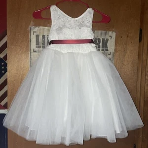 Little Girl's ROSEBUDS Flower Girl Ivory Floral Ball Gown Tulle Dress 6 NWT - Picture 1 of 7