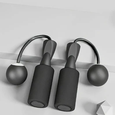 Kabelloses Springseil mit Gewichten - Schwammgriff, Fitness-Workout für Zuhause - Bild 1 von 4