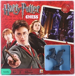 Harry Potter Chess A Magical Twist on the Classic Game 2009 Mattel - Picture 1 of 8