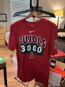 Albert Pujols 3000 Hit Nike Large T Shirt NWT - Picture 1 of 4