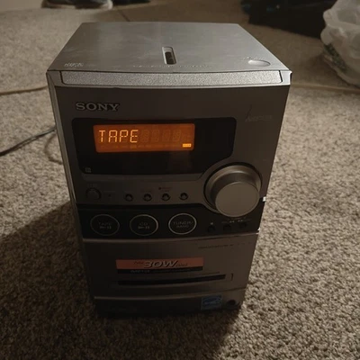 Sony CMT-NEZ30 Micro Hi-Fi System CD Cassette AM/FM Stereo - No Speakers Tested - Image 1 of 3