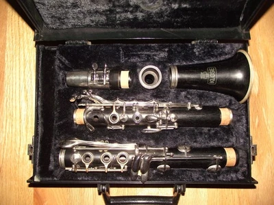 Clarinete Bb Klose BE-11 madera nuevas almohadillas y corchos Foto 1 de 4