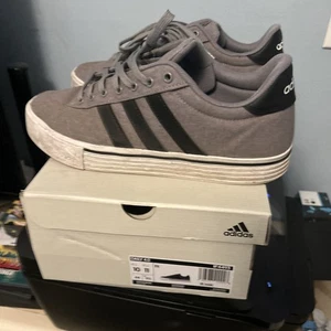 Adidas Daily 4.0 Grey Core Black Cloud White Shoes Size 10 Barley Used - Picture 1 of 10