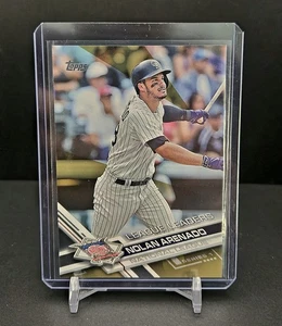 2017 Topps Nolan Arenado Gold /2017 #152 Rockies - Foto 1 di 7