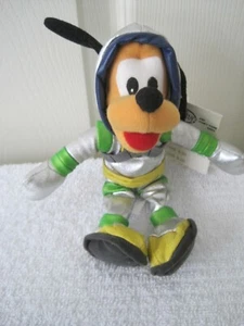Disney – Spaceman Pluto Bean Bag 9” - $17.91 - Picture 1 of 3