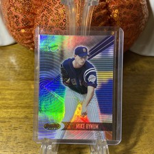 2001 Bowman's Best Baseball #141 Mike Bynum San Diego Padres Holo Refractor