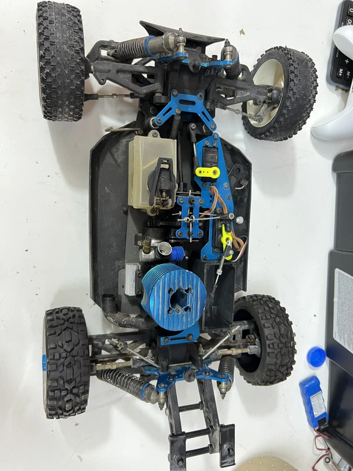 Ofna Ultra Lx Needs Tlc de colección Foto 1 de 4