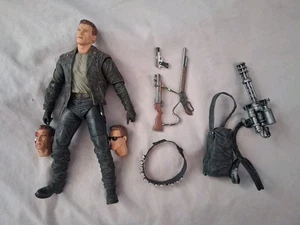 Neca Ultimate Terminator 2 Judgment Day T-800 Schwarzenegger Neu im Karton US-Verkäufer - Bild 1 von 8