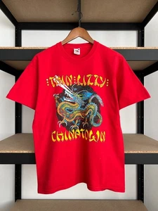 Vintage 2009 Thin Lizzy Chinatown Dragon 1980 Red T-Shirt Gr. L - Bild 1 von 18