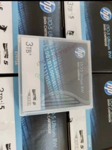 HP LTO5 Data Tape 1.5/3 TB C7975A - Photo 1/3