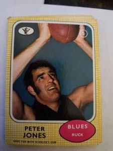 Vintage 1972 Scanlens VFL Card Peter Jones No 5 Blues Ruck - Picture 1 of 2