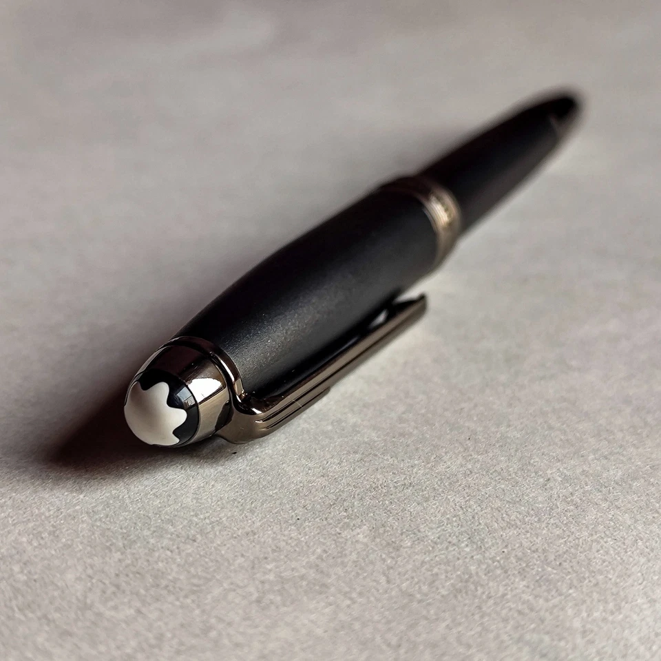 Bolígrafo Meisterstück Classique negro mate | negro grafito Foto 1 de 4