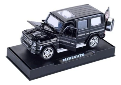 1: 32 Off-road Jeep AMG65 alloy car model  ornaments four-door pul - Image 1 of 4
