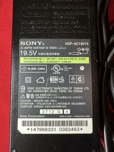 Sony VGP-AC19V15 AC Power Supply Adapter 19.5V - Picture 1 of 2