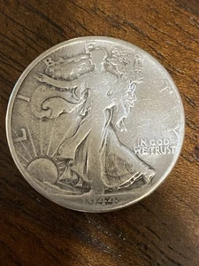 1944 P WALKING LIBERTY Half Dollar 90% SILVER Coin - Picture 1 of 12