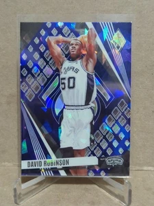 2023-24 Panini Phoenix Blue Ice #160 David Robinson - Foto 1 di 2