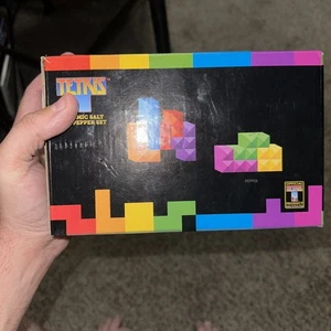 Juego de coctelera de sal y pimienta de cerámica TETRIS NUEVO EN CAJA DE BOTÍN MULTICOLOR EXCLUSIVO - Imagen 1 de 1