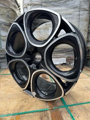 CERCHI IN LEGA ORIGINALI ALFA TONALE DA 20 NUOVI BICOLORE ORIGINALE TONALE - Immagine 1 di 4