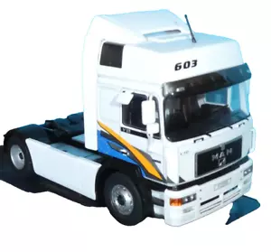 Trattore stradale Man F 2000 1994 colore bianco/Sleeper Ixo 1:43 rd. Camion serie scala - Foto 1 di 6