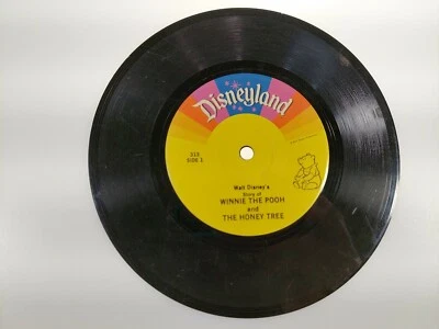 VINTAGE DISNEYLAND RECORDS 45 RPM WINNIE THE POOH AND THE HONEY TREE  - Imagem 1 de 3